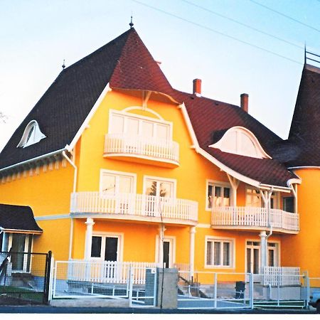 Terezia Guest-House Hotel Vonyarcvashegy Exterior foto